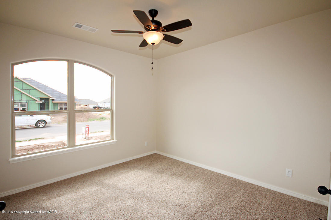7405 Rochester Drive Amarillo, TX 79118 - Photo 24 of 32 3rd Bedroom