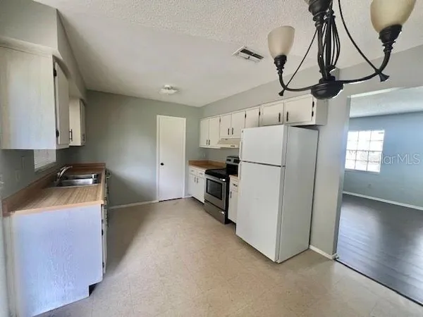 $2,050 | 100 Lerma Court, Kissimmee, FL 34743