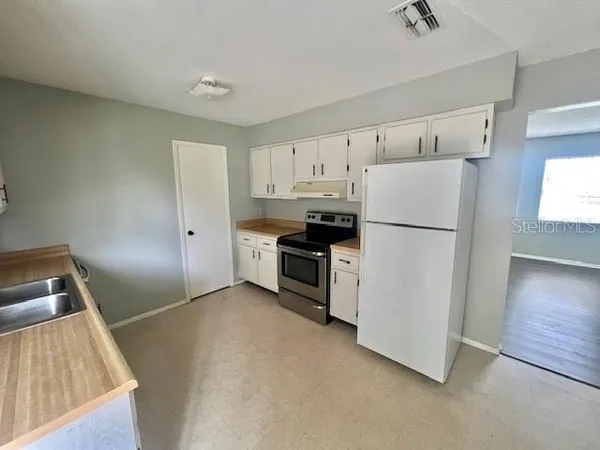$2,050 | 100 Lerma Court, Kissimmee, FL 34743