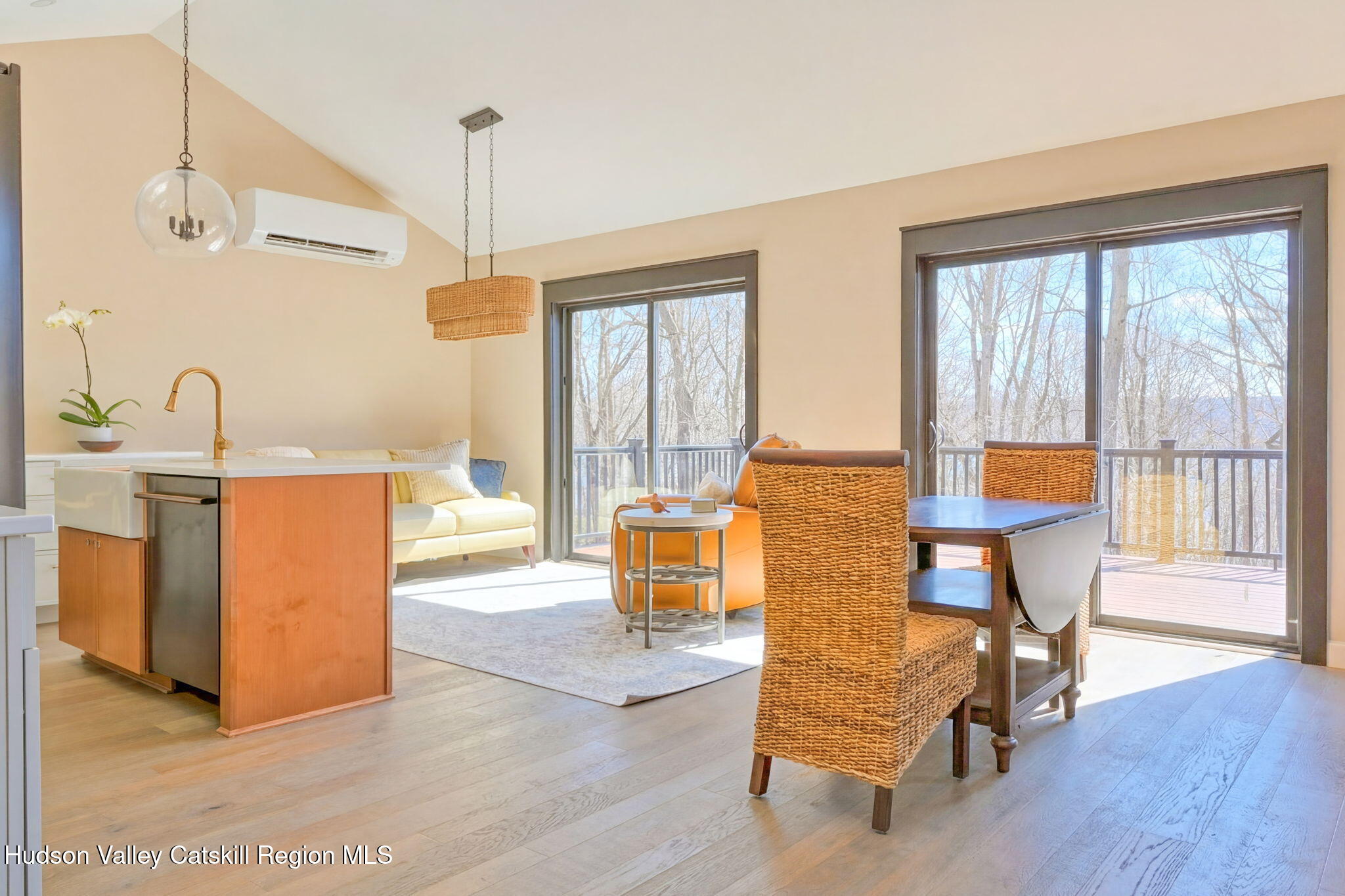11 Mueller Road Saugerties, NY 12453 - Photo 12 of 36 44-living-room-2