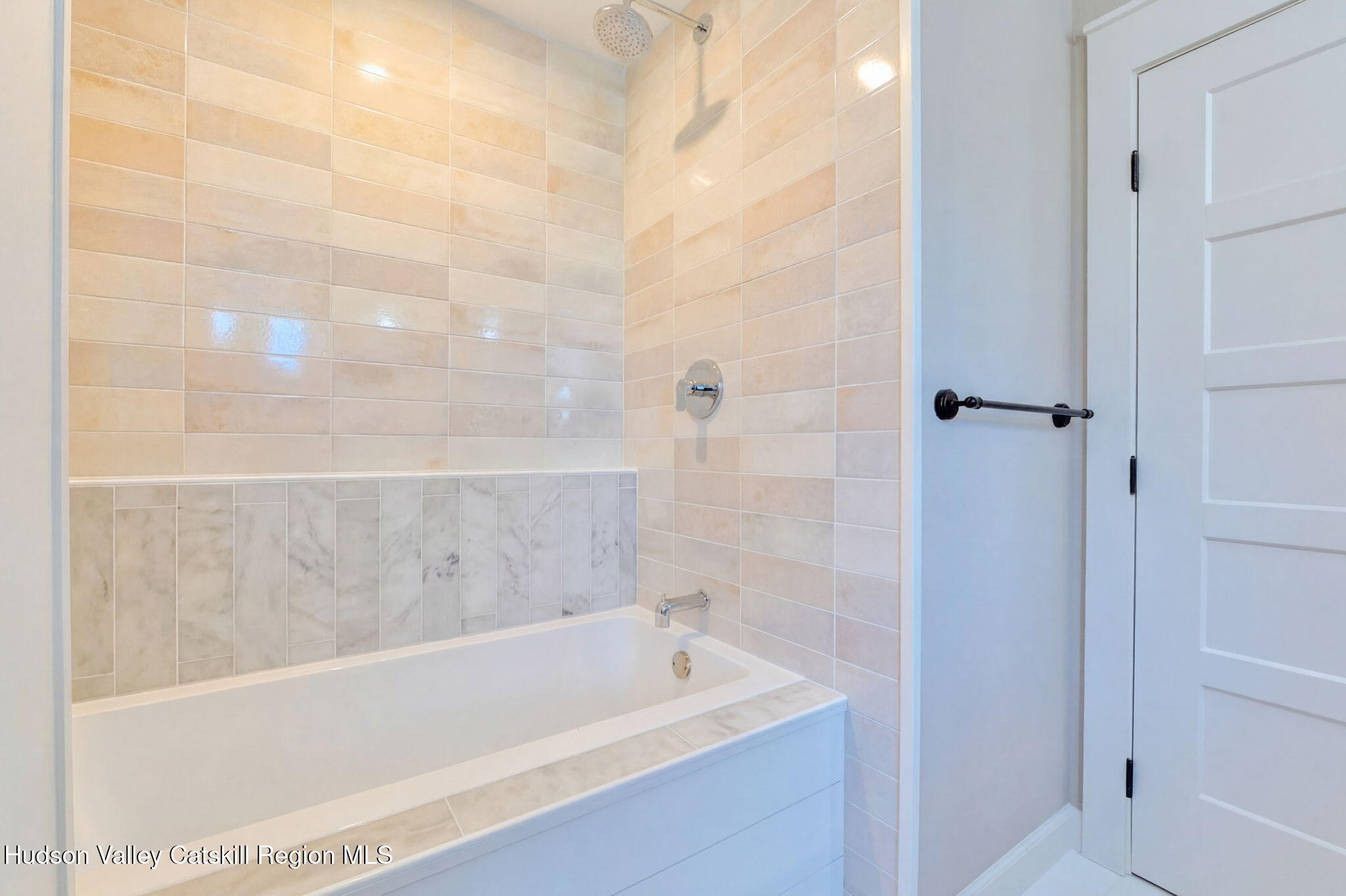 11 Mueller Road Saugerties, NY 12453 - Photo 22 of 36 a bath tub sitting next to a white sink