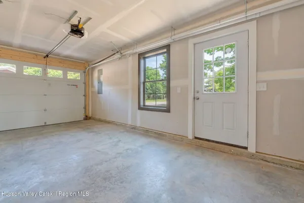 $830,000 | 11 Mueller Road, Saugerties, NY 12453