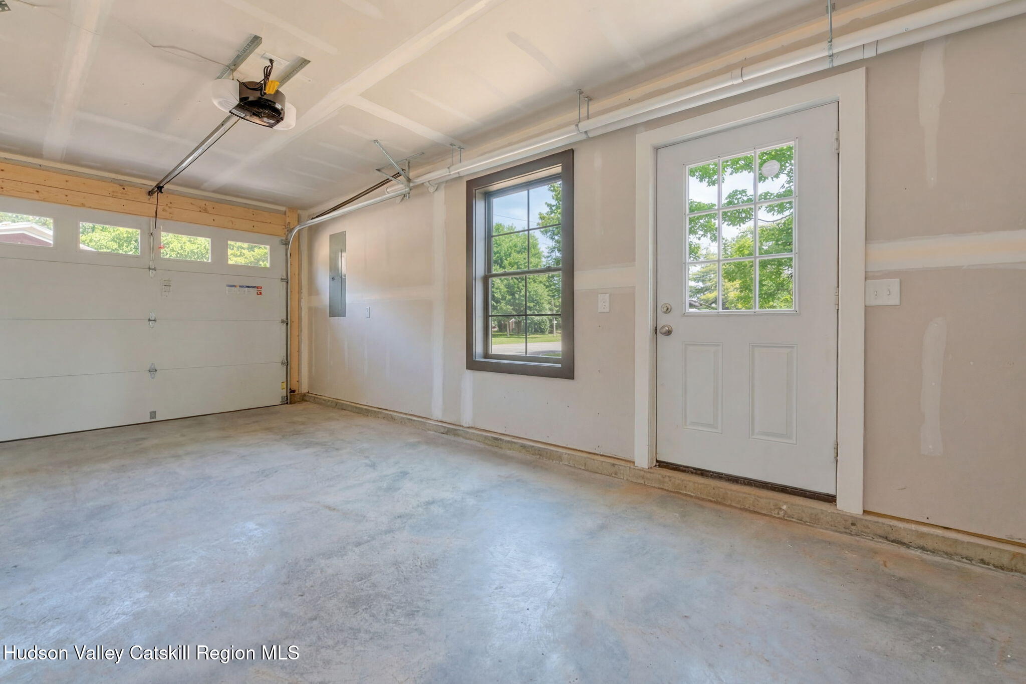 11 Mueller Road Saugerties, NY 12453 - Photo 31 of 36 63-garage-2