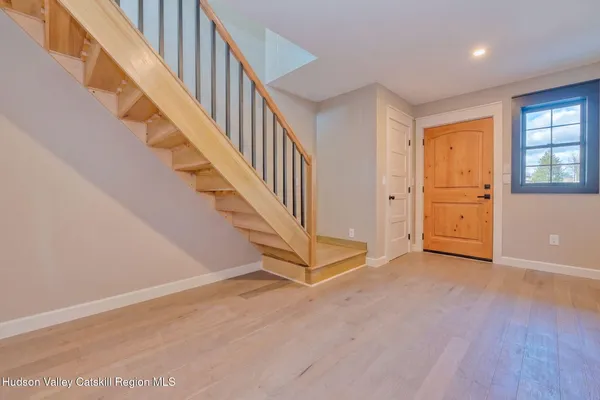 $830,000 | 11 Mueller Road, Saugerties, NY 12453