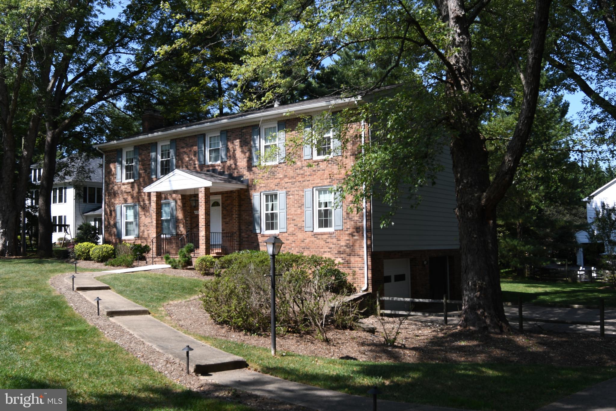 11318 Vale Road Oakton, VA 22124 - Photo 2 of 6