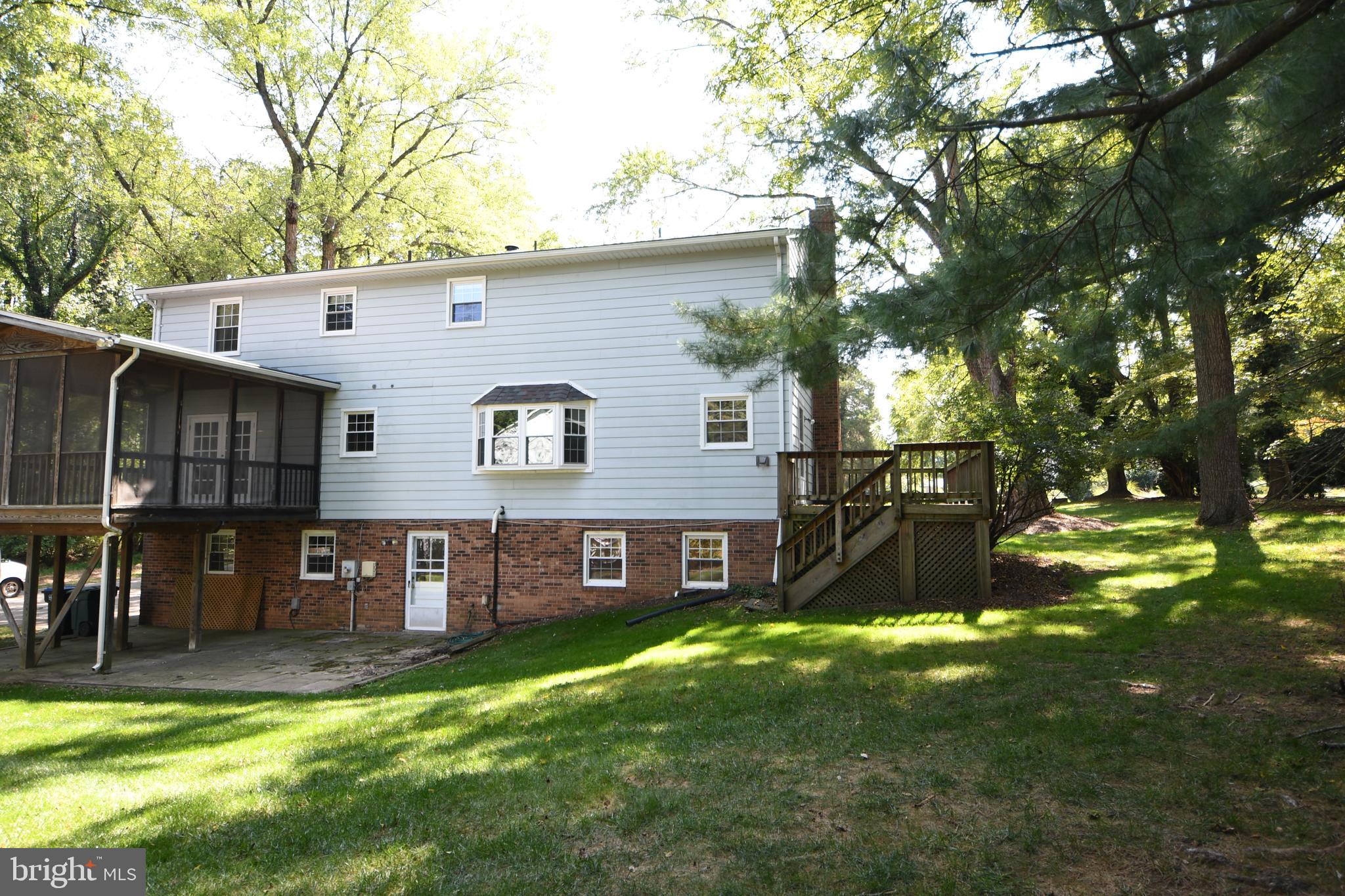 11318 Vale Road Oakton, VA 22124 - Photo 3 of 6