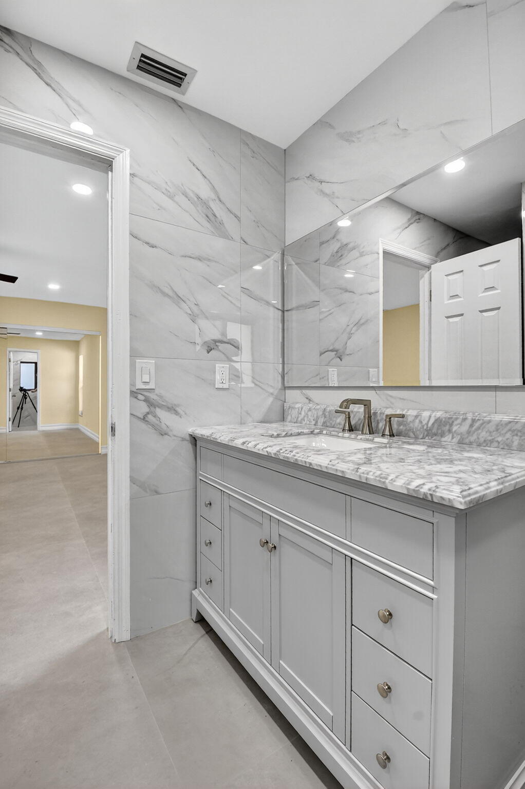 6251 Hitchin Post Way Delray Beach, FL 33484 - Photo 38 of 67 32-web-or-mls-036_DSC_3288