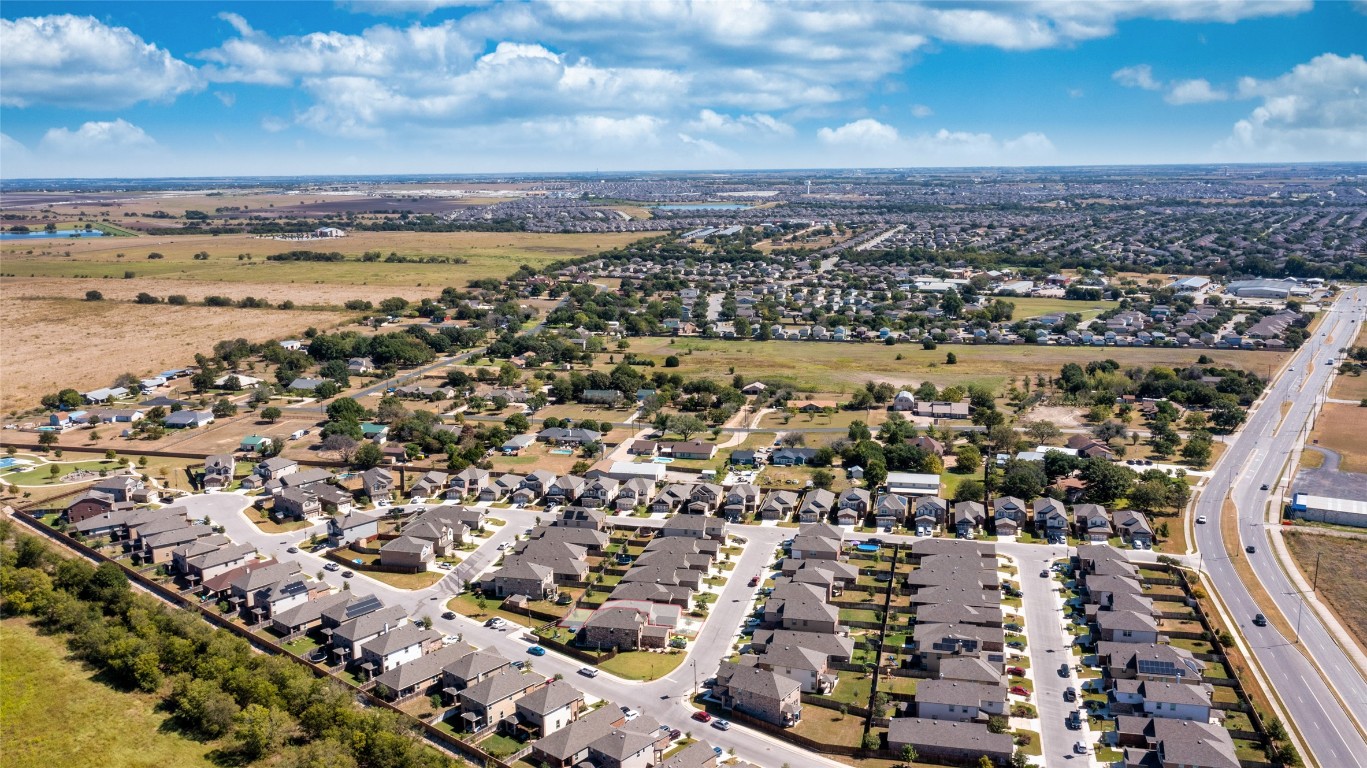 2950 East Old Settlers Boulevard, Unit 82 Round Rock, TX 78665 - Photo 28 of 31