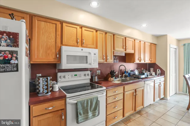 $345,000 | 202 Stephanie Drive, Easton, PA 18045