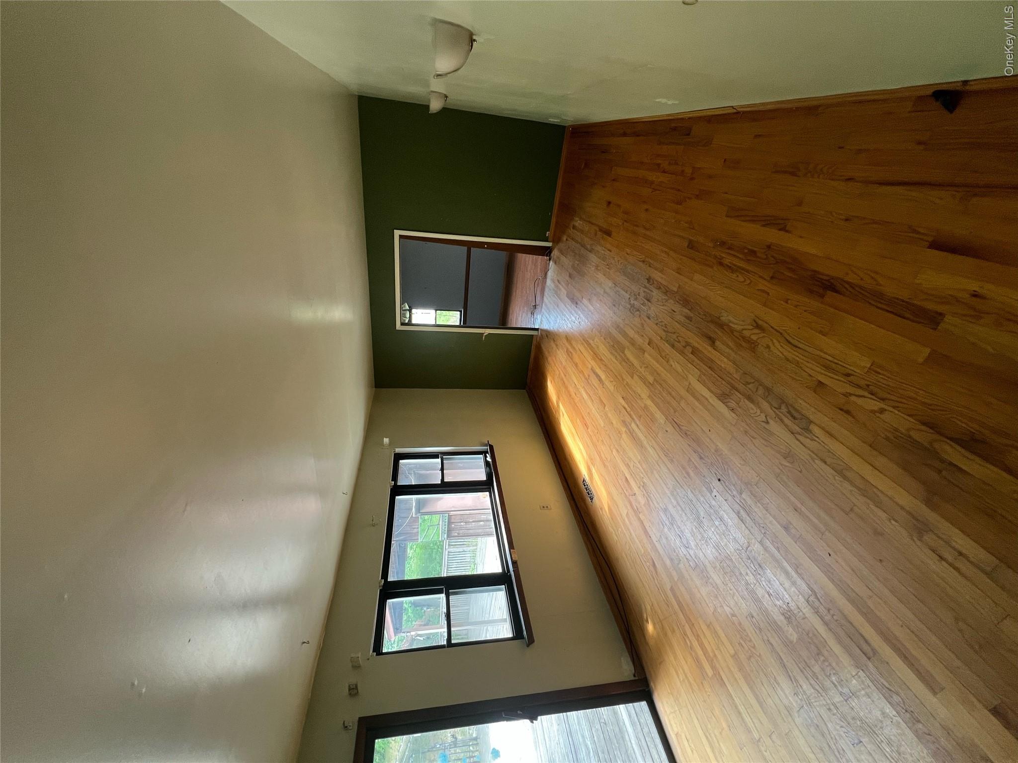2 South Aspen Road Middletown, NY 10940 - Photo 2 of 21