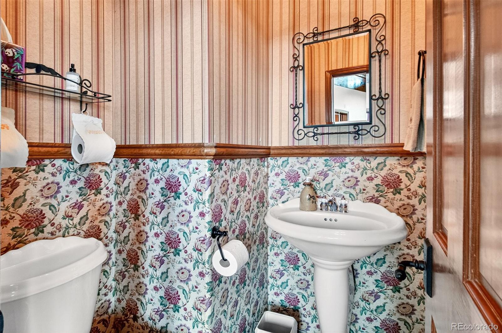 515 Ponderosa Road Manitou Springs, CO 80829 - Photo 12 of 50