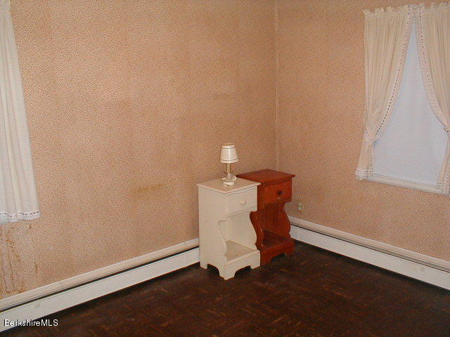 18 Edgemere Road Dalton, MA 01226 - Photo 7 of 10 bedroom