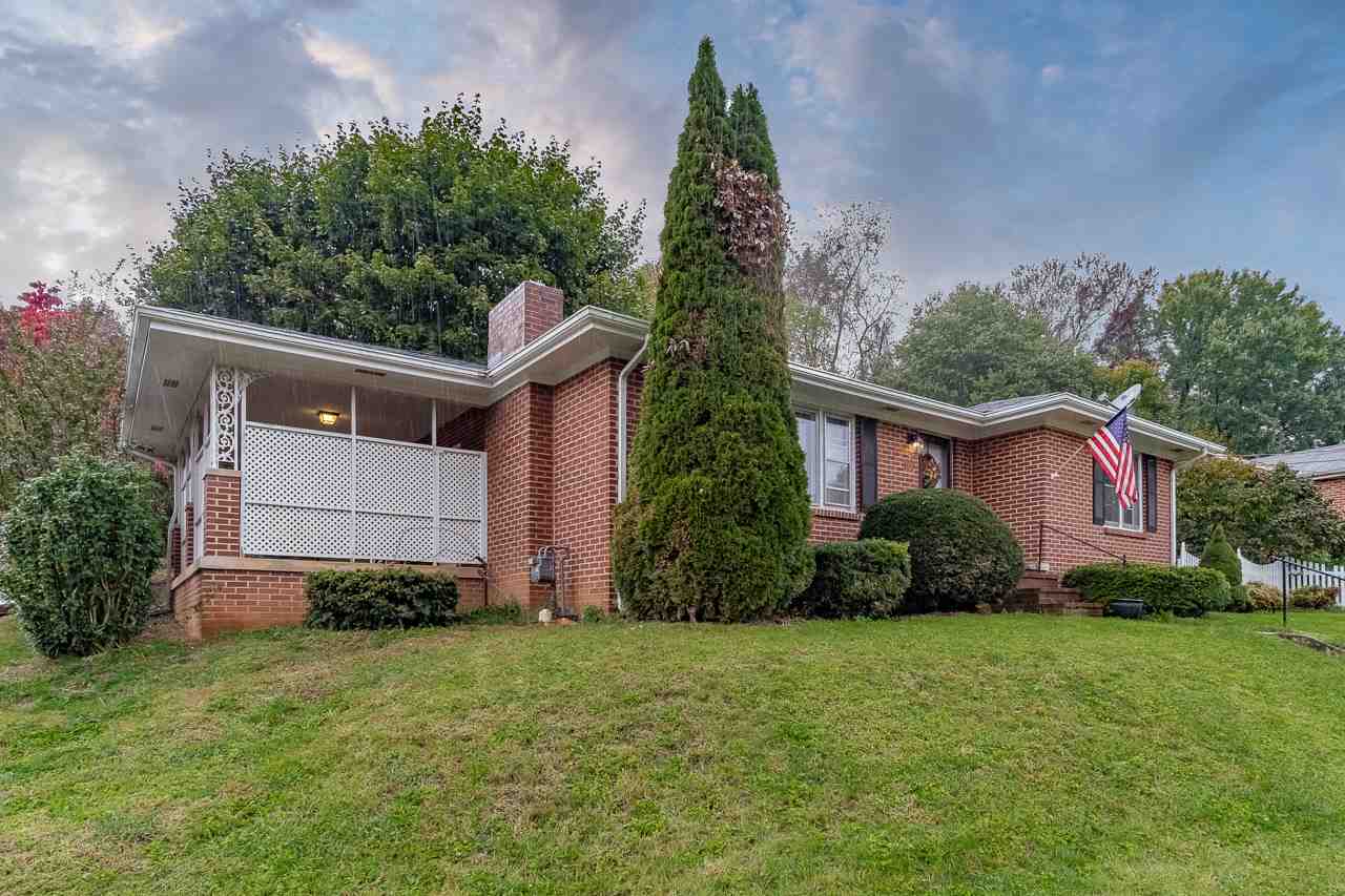 100 Nottingham Road Staunton, VA 24401 - Photo 3 of 50 a view of a house with a yard