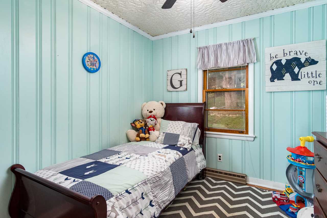 100 Nottingham Road Staunton, VA 24401 - Photo 40 of 50 a bed room with a bed and a window