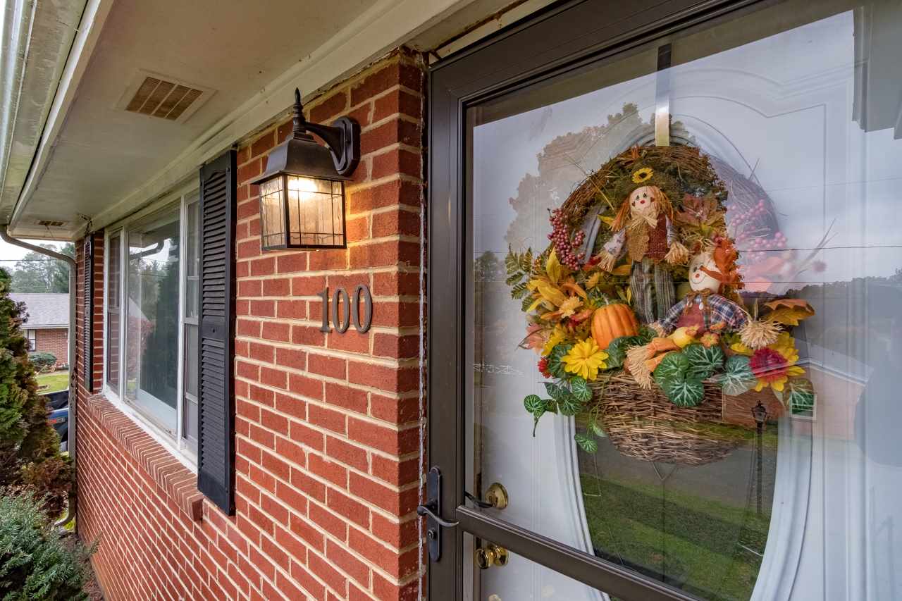 100 Nottingham Road Staunton, VA 24401 - Photo 46 of 50 a view of a glass door