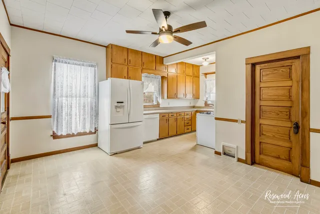 $199,900 | 123 East Park Street, Chebanse, IL 60922