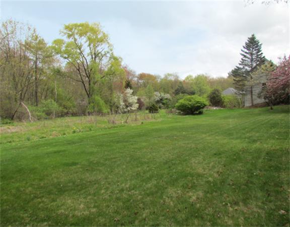 60 Cartwright Road Wellesley, MA 02482 - Photo 2 of 10