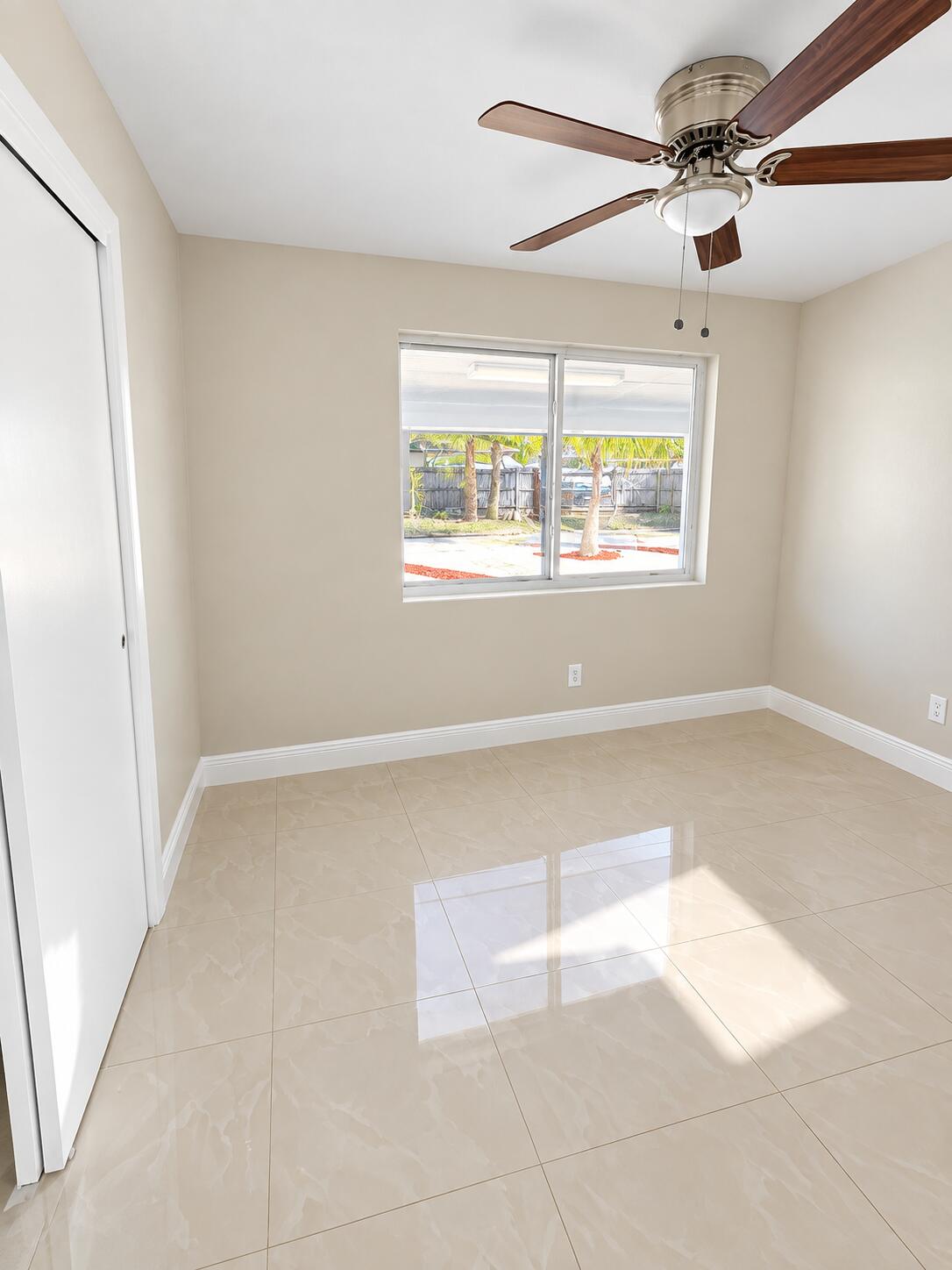 5163 Club Road Haverhill, FL 33415 - Photo 17 of 33 8F41ADF0-D0D7-4ABA-8AD6-A3124A106CF8