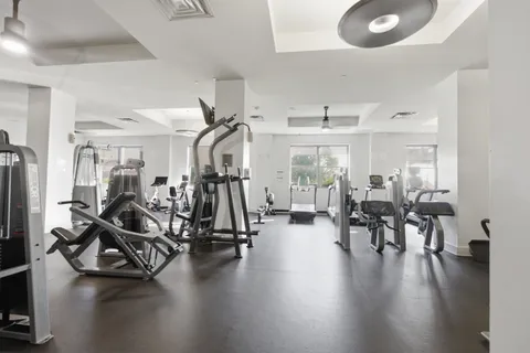 $560,000 | 4 Beacon Way, Unit 303, Jersey City, NJ 07304