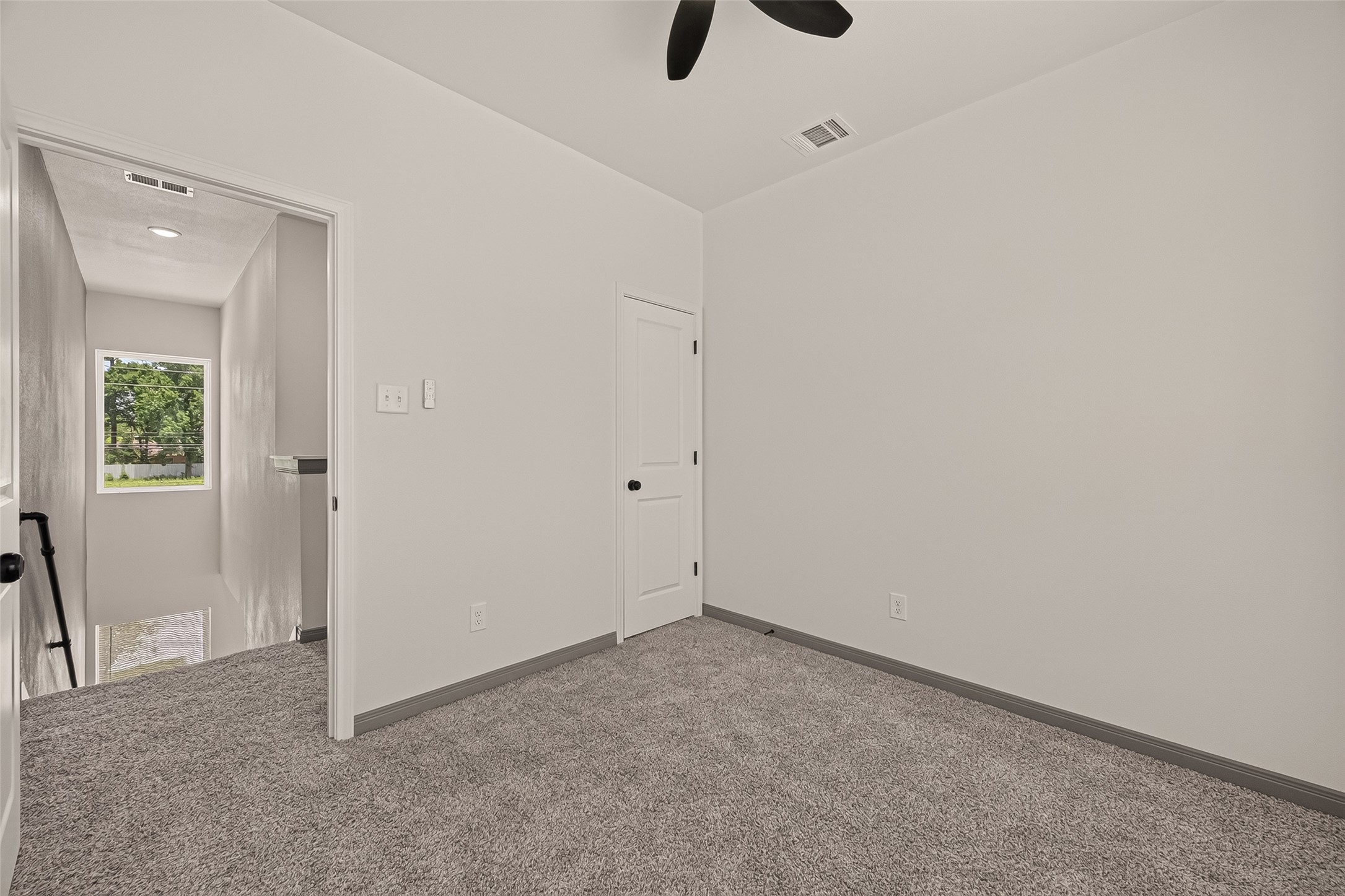 8306 Tidwell Road, Unit B Houston, TX 77028 - Photo 12 of 24
