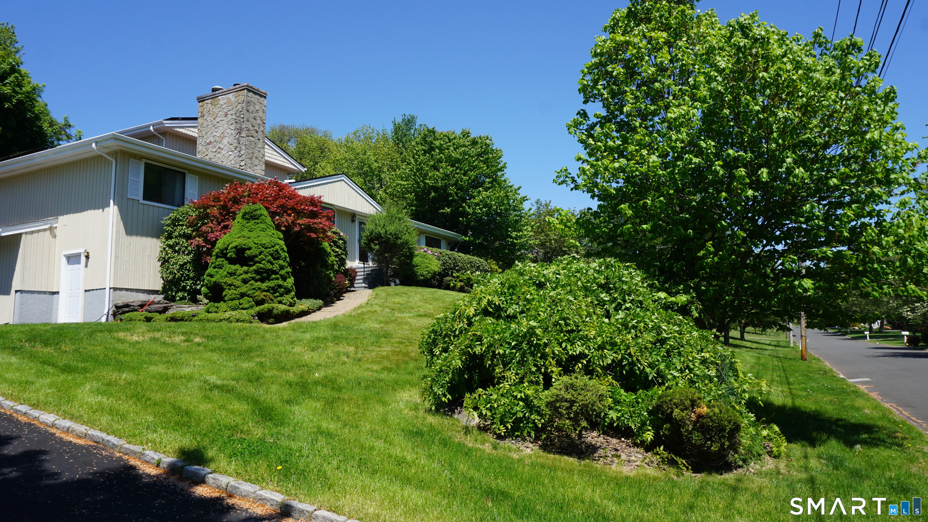 223 Sterling Road Trumbull, CT 06611 - Photo 27 of 27