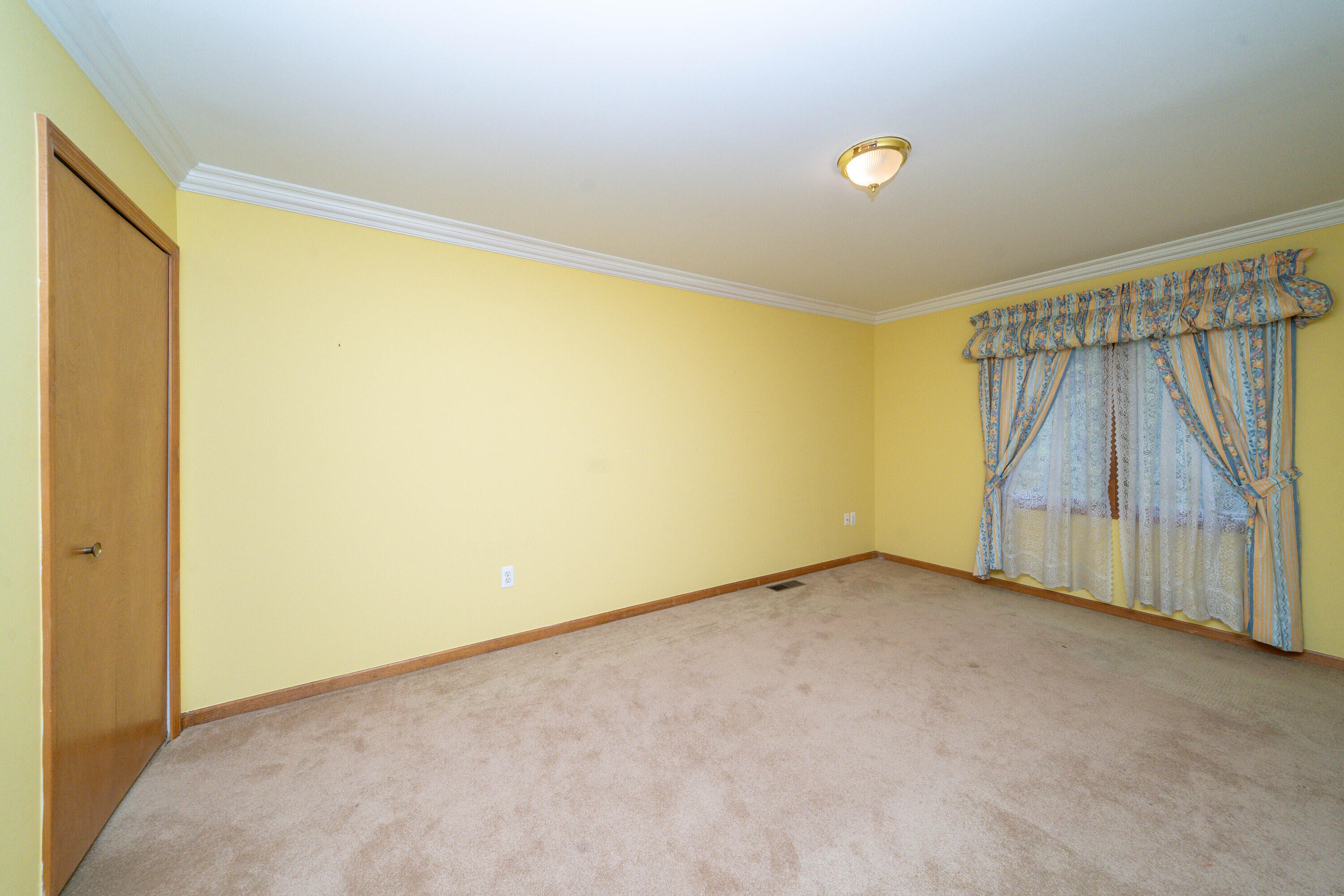 34554 Quaker Valley Road Farmington Hills, MI 48331 - Photo 27 of 56 049_38