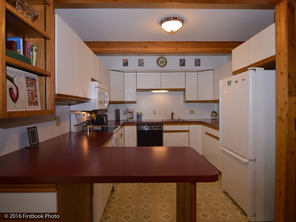 369 Spring Street Wrentham, MA 02093 - Photo 6 of 30