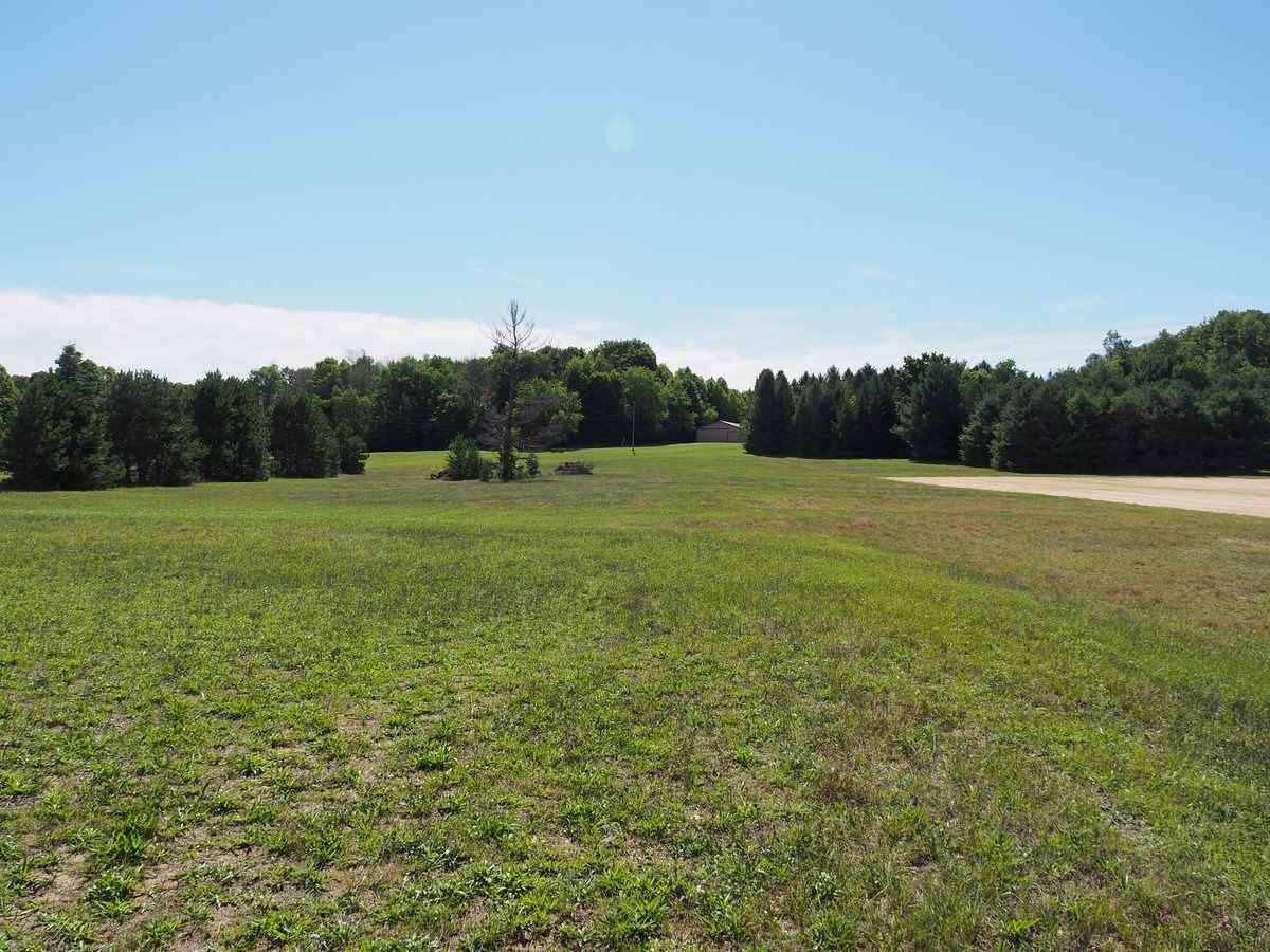 4106 Waug Road Benzonia, MI 49616 - Photo 22 of 30