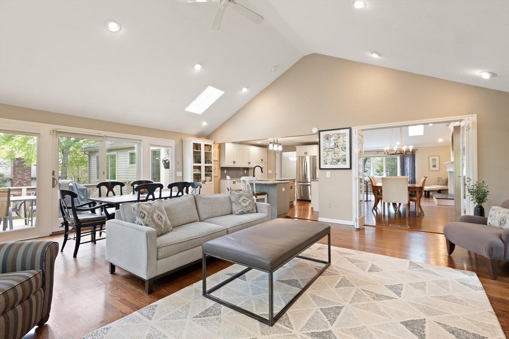53 Hollytree Road Stoughton, MA 02072 - Photo 7 of 33 Gallery Image 7