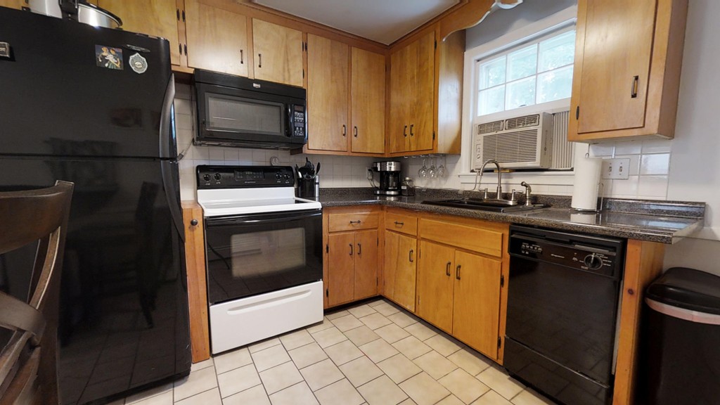 71 Jensen Road, Unit 71 Watertown, MA 02472 - Photo 6 of 14 Gallery Image 6