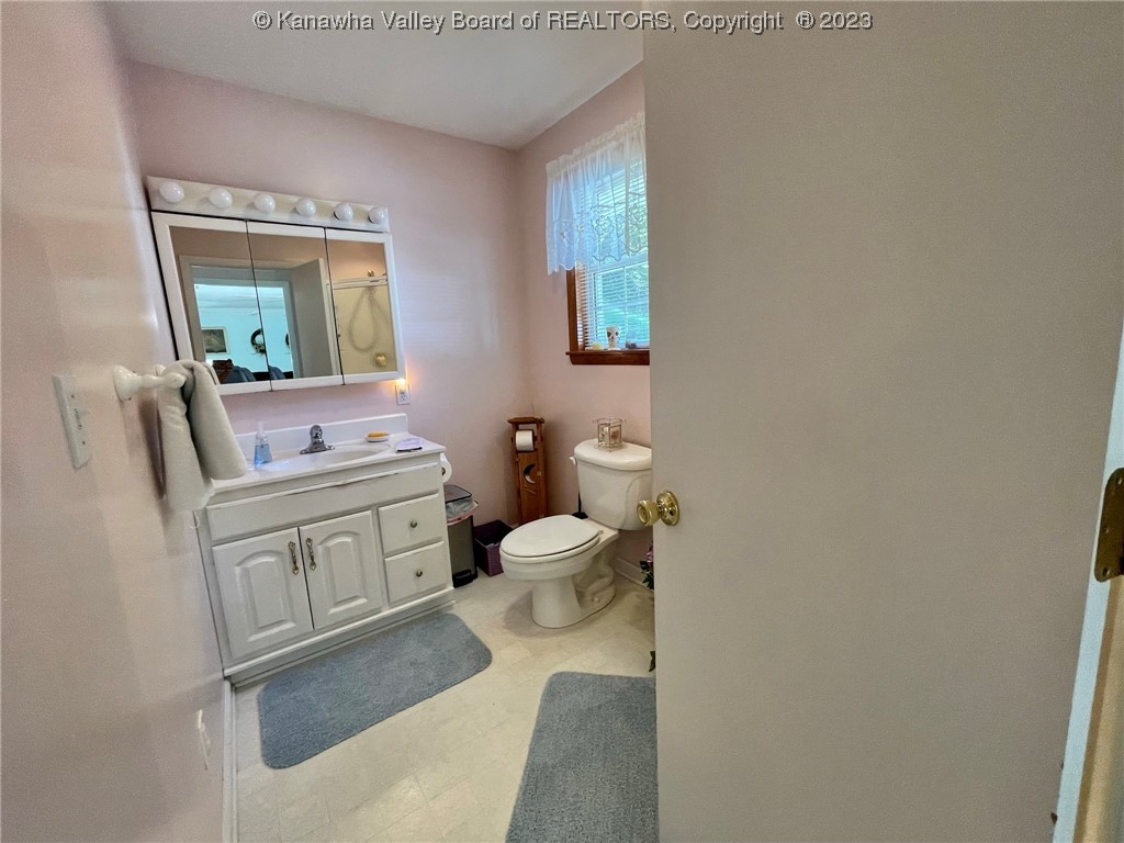 9619 Charleston Road Ripley, WV 25271 - Photo 24 of 44 Gallery Image 24