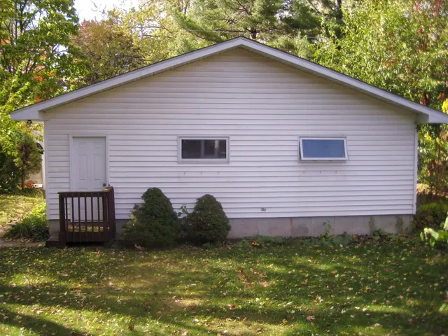 $240,000 | 523 South Michigan Street, Prairie du Chien, WI 53821
