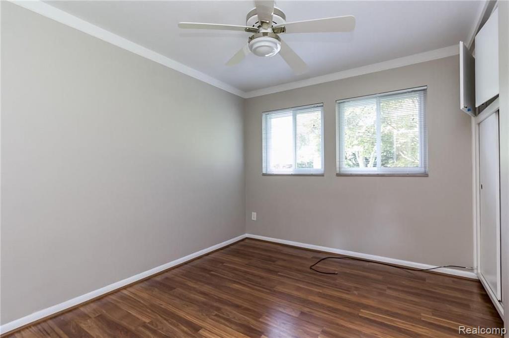 32740 Raphael Road Farmington, MI 48336 - Photo 10 of 36