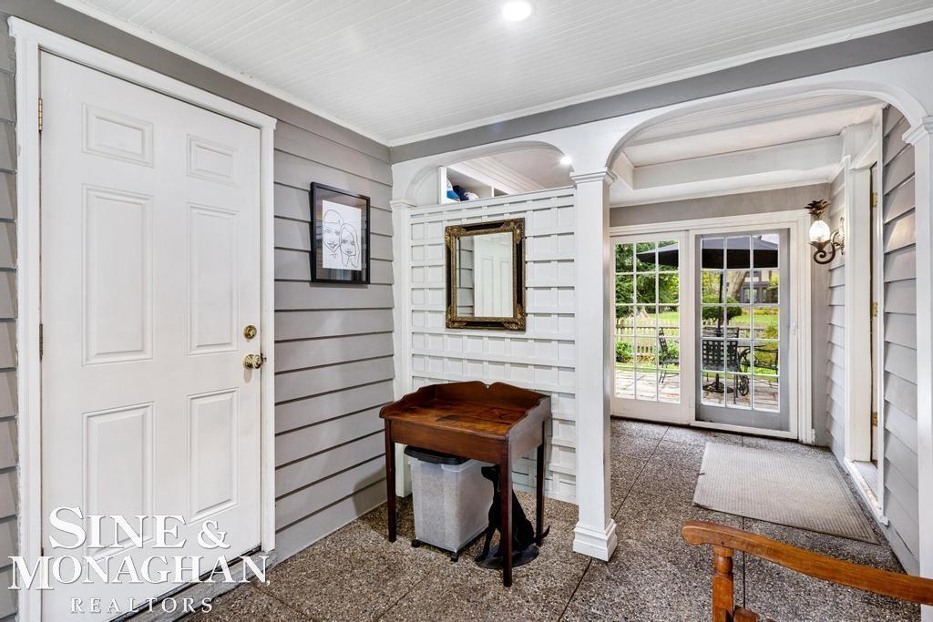 153 Touraine Road Grosse Pointe, MI 48236 - Photo 19 of 45 50132971-0B665AD3-A2E6-45ED-BA3F-7AF83B40C46F.JPG