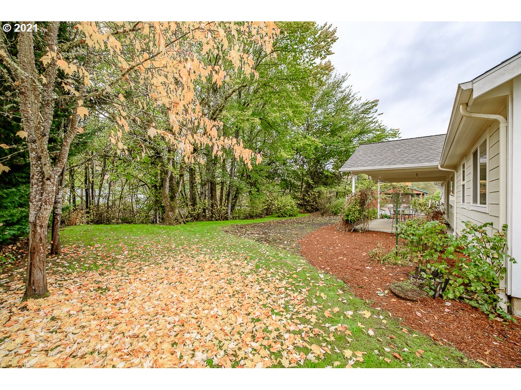 549 Mountain View Road Sweet Home, OR 97386 - Photo 22 of 26 Gallery Image 22