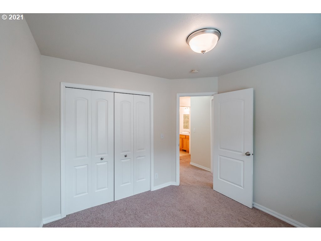 549 Mountain View Road Sweet Home, OR 97386 - Photo 10 of 26 Gallery Image 10