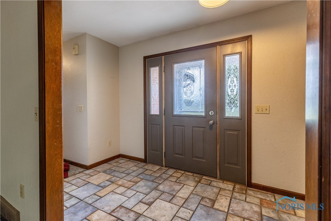 30431 Lemoyne Road Walbridge, OH 43465 - Photo 5 of 50 Gallery Image 5