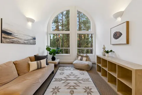 $2,395,000 | 11114 Mougle Lane, Truckee, CA 96161