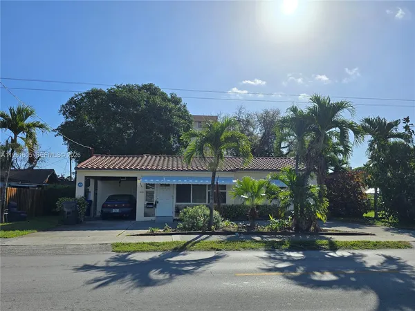 $339,500 | 1033 North 19th Avenue, Hollywood, FL 33020
