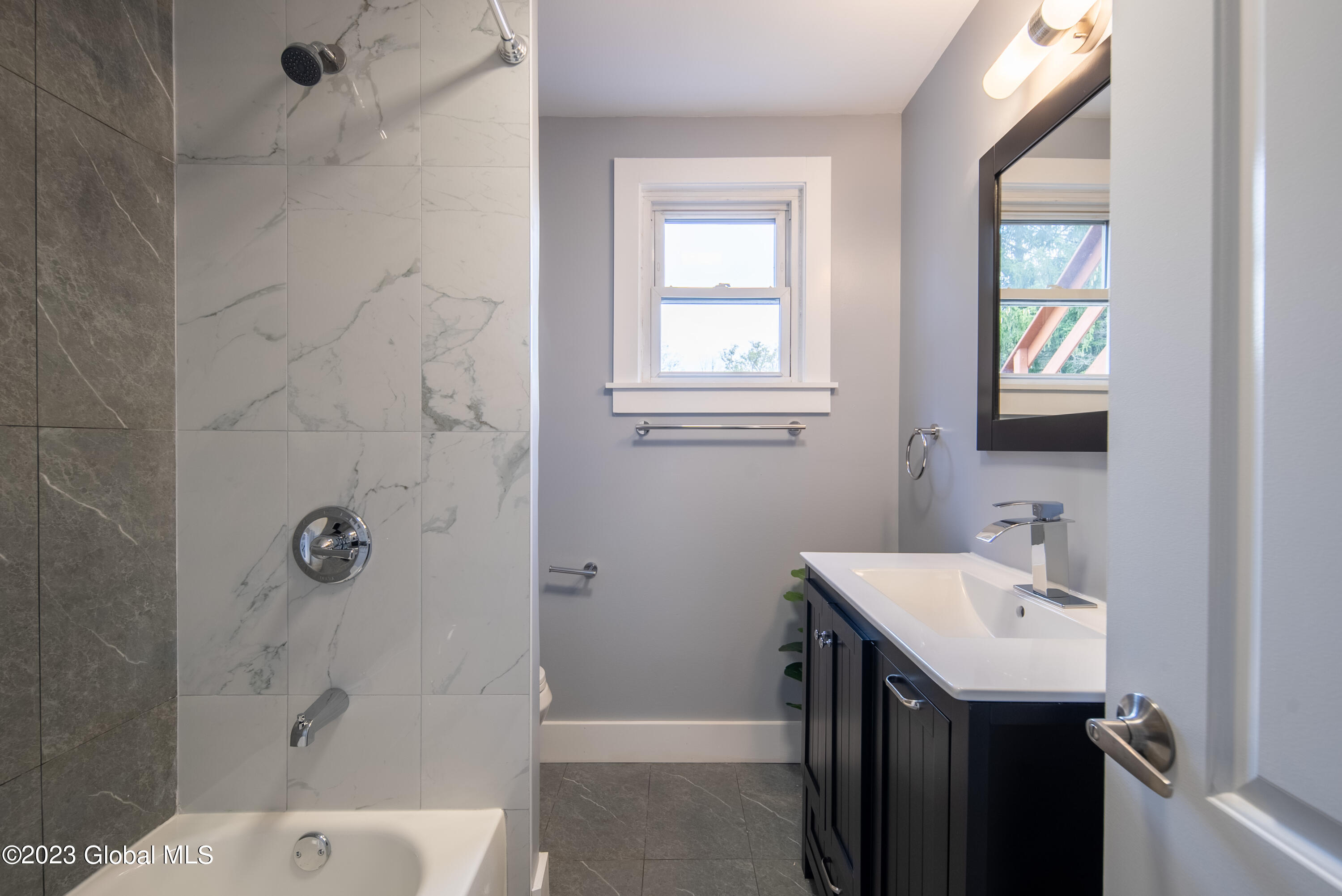 166 Blue Barns Road Clifton Park, NY 12027 - Photo 12 of 43 014