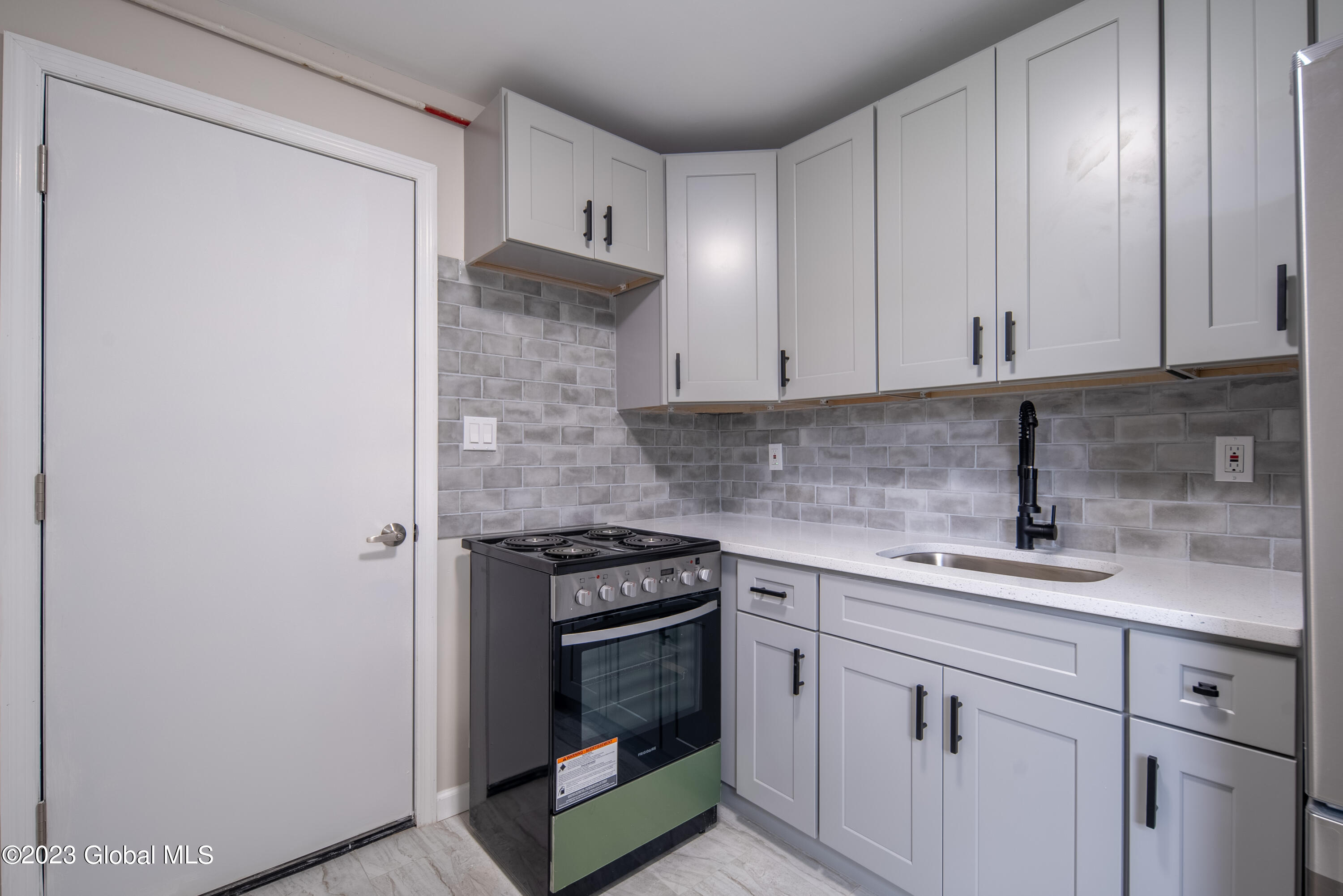 166 Blue Barns Road Clifton Park, NY 12027 - Photo 23 of 43 026