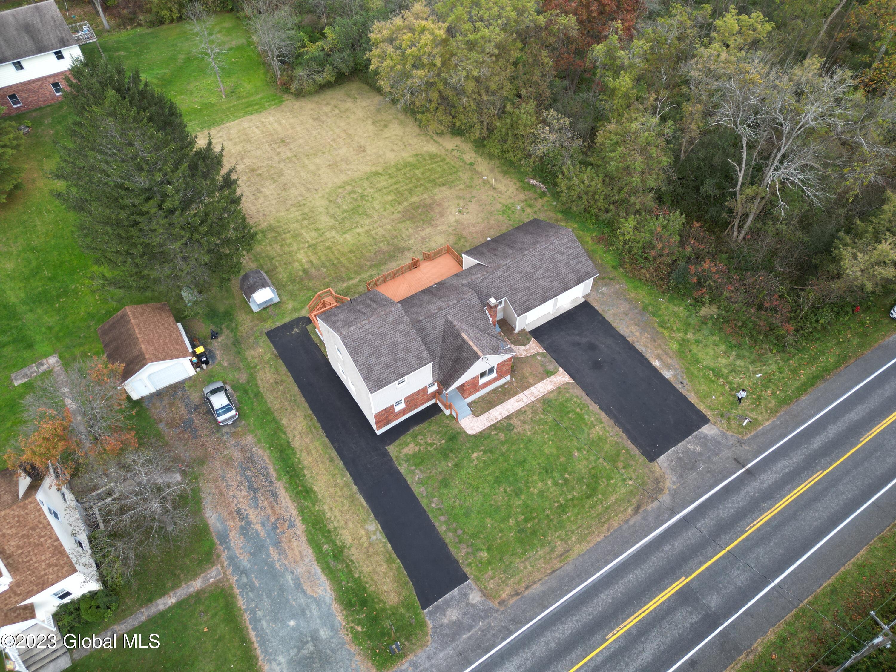 166 Blue Barns Road Clifton Park, NY 12027 - Photo 39 of 43 051