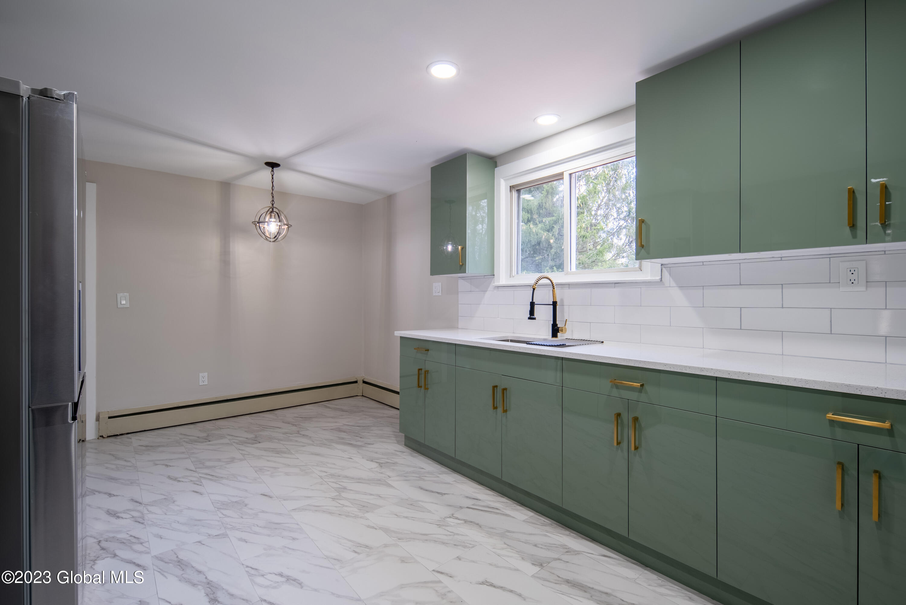 166 Blue Barns Road Clifton Park, NY 12027 - Photo 10 of 43 011