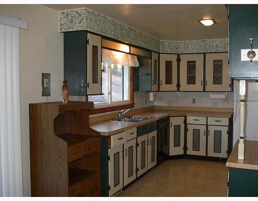 1833 Mohawk School Road Edinburg, PA 16116 - Photo 11 of 18 Kitchen.