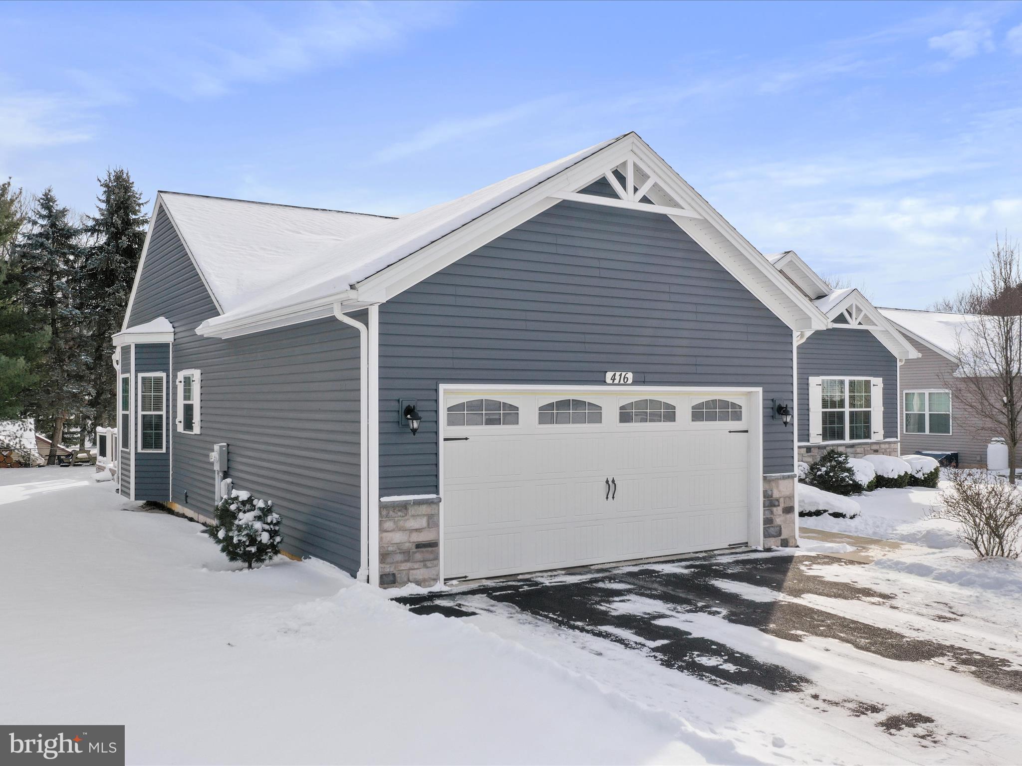 416 Castleton Drive Chambersburg, PA 17202 - Photo 4 of 51 a view of a garage