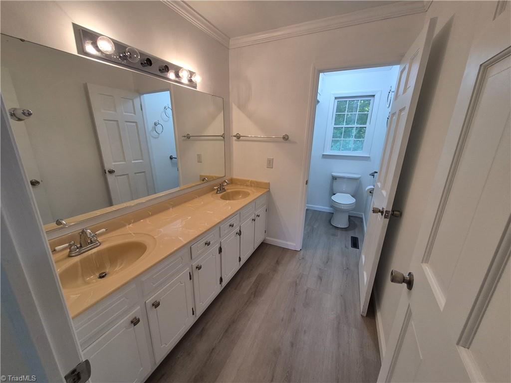 390 Low Water Bridge Road Troy, NC 27371 - Photo 20 of 41 Full Bath - Hallway