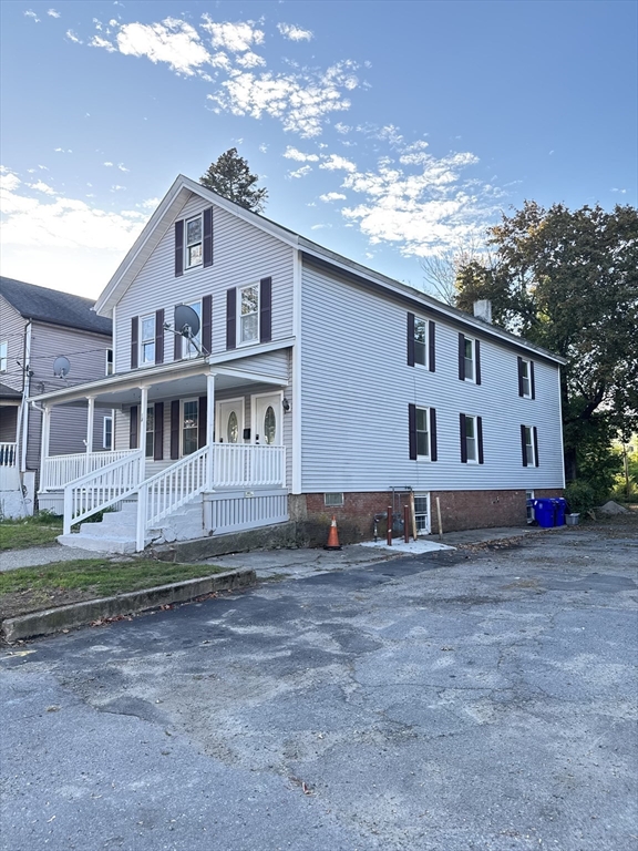 18 Spring Street Taunton, MA 02780 - Photo 2 of 42 Gallery Image 2
