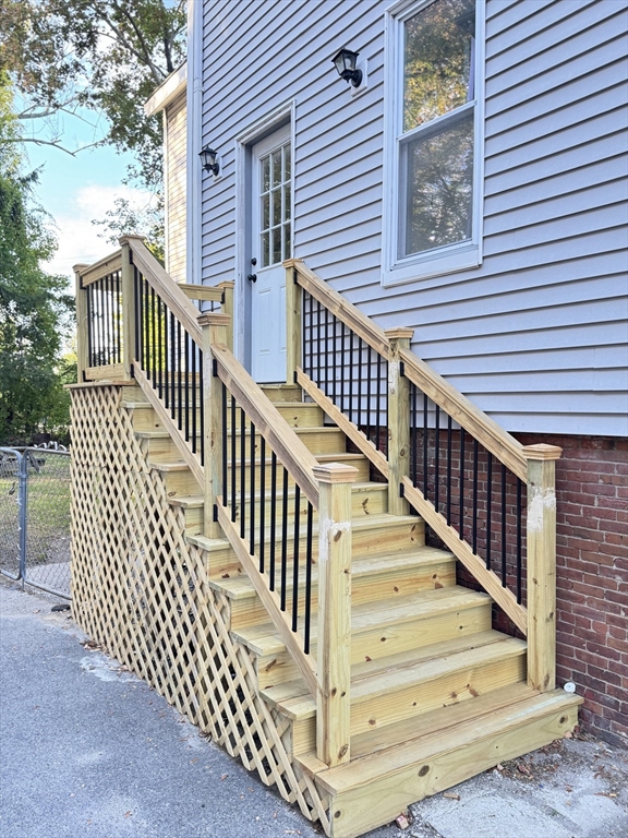18 Spring Street Taunton, MA 02780 - Photo 4 of 42 Gallery Image 4