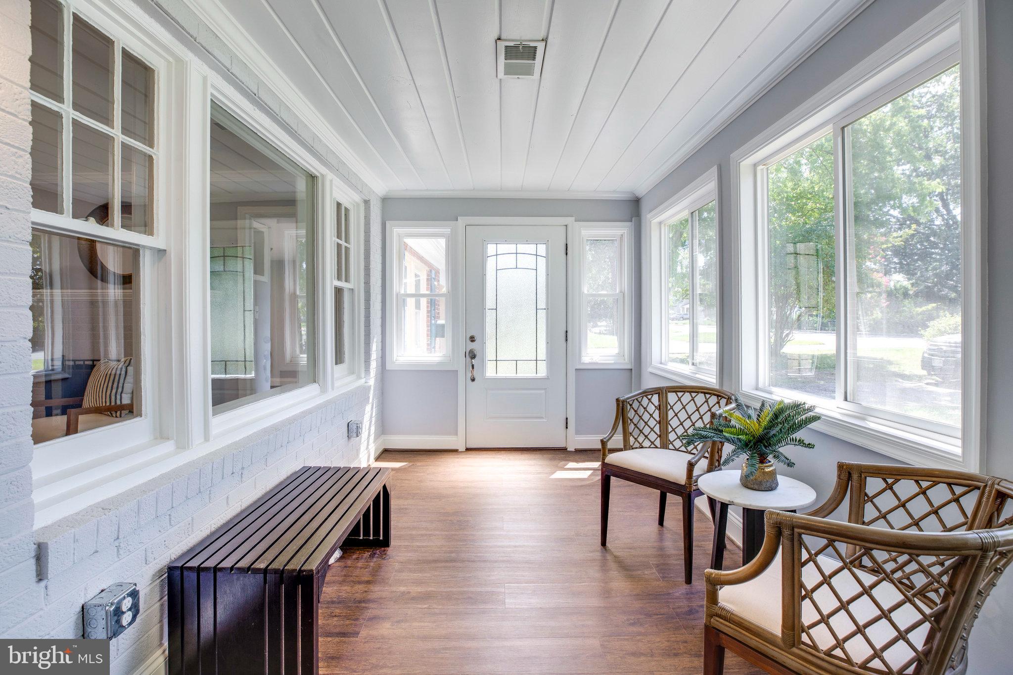 9027 Sudley Road Manassas, VA 20110 - Photo 6 of 55 Gallery Image 6