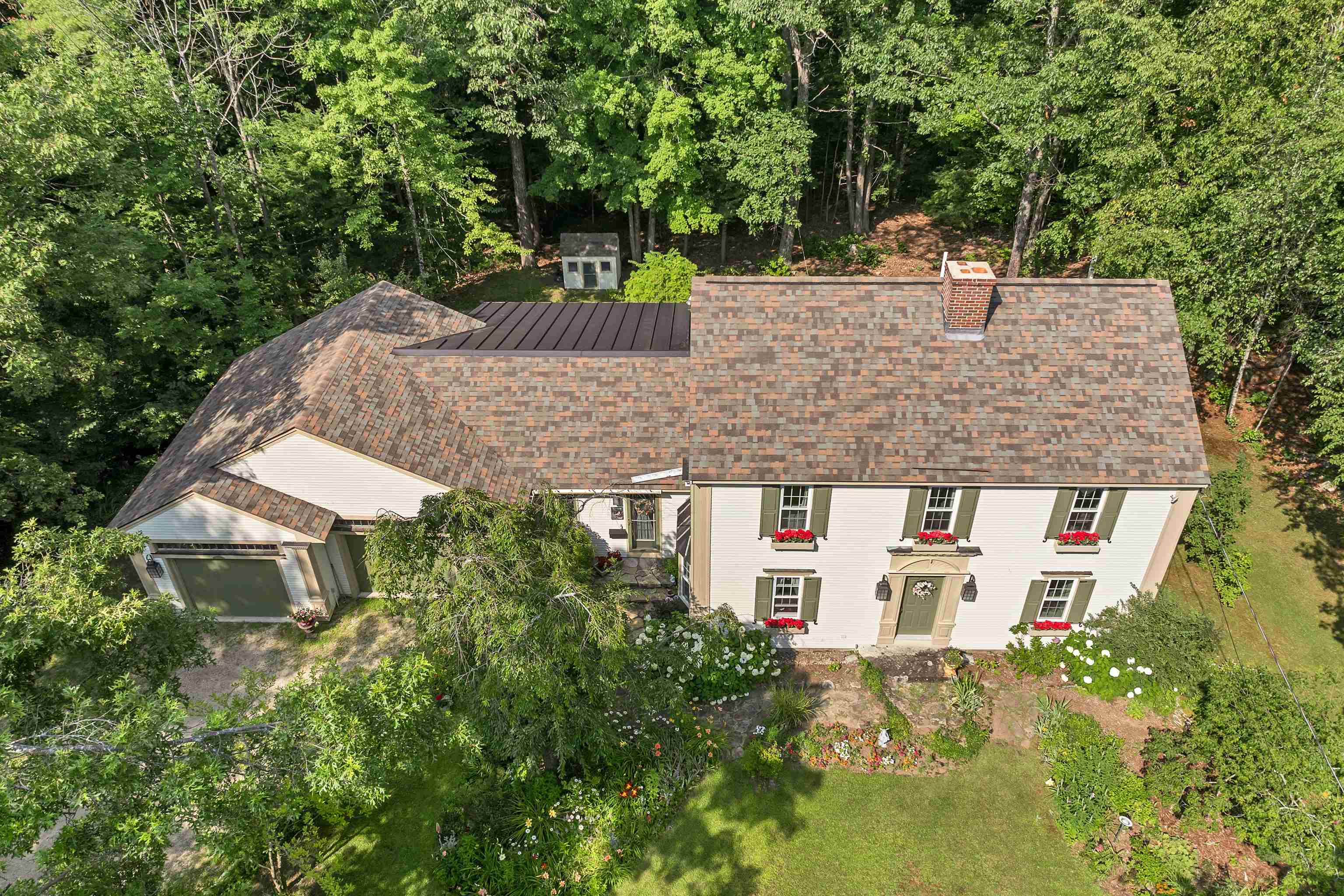 220 Governors Road Brookfield, NH 03872 - Photo 3 of 50